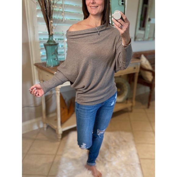 🛍LAST 2 Off Shoulder Batwing Dolman Sleeve Top 3016 - Picture 1 of 5